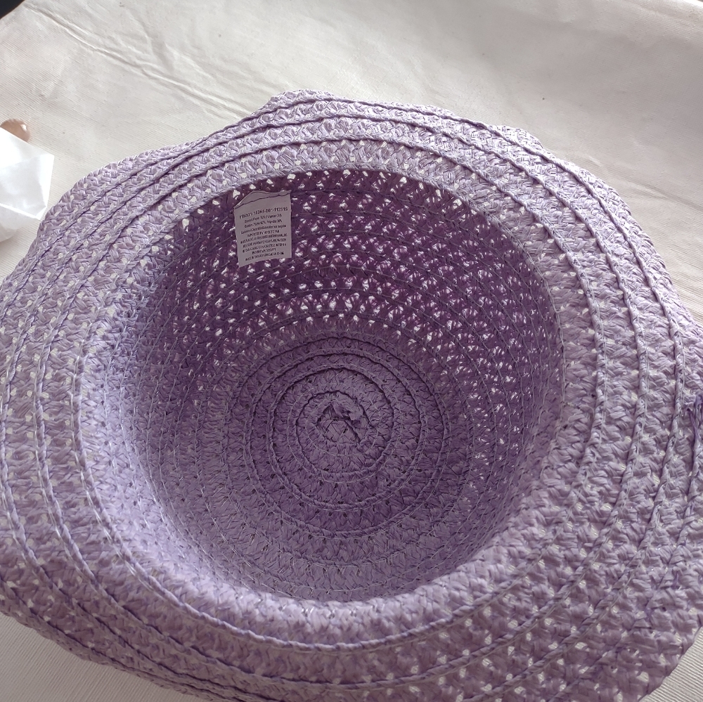 Girls straw hat like new - Picture 4 of 4